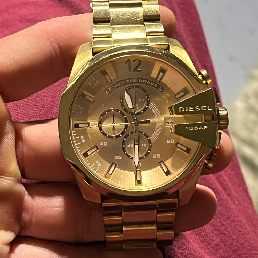 Men’s Big Face Diesel Watch — Mega Chief Gold Tone — DZ-4360